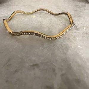 Gold bangle bracelet